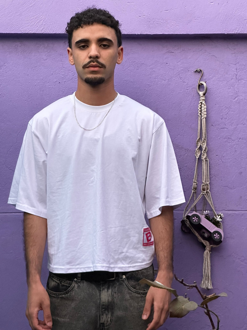 BLANK WHITE TEE